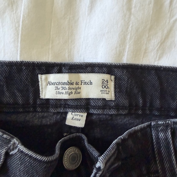 Abercrombie & Fitch 90s Straight Ultra High Rise Black Jeans Size 24 - Picture 3 of 4